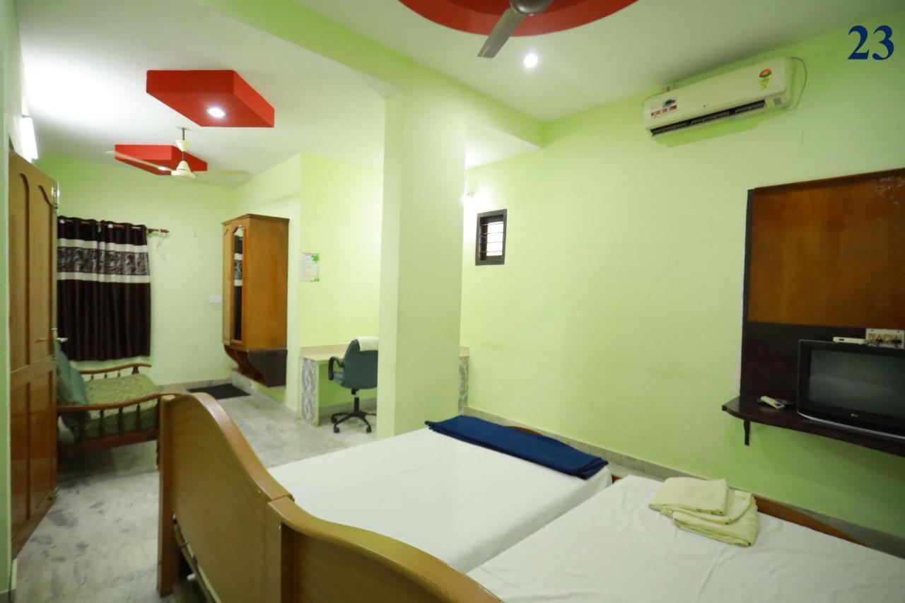 Arackal Tourist Home Tripunithura Exterior photo
