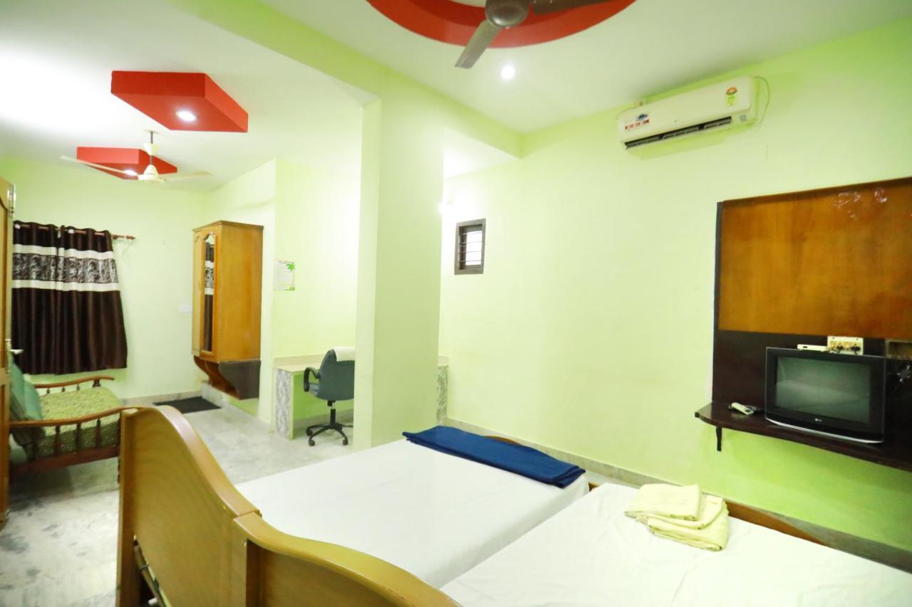 Arackal Tourist Home Tripunithura Exterior photo