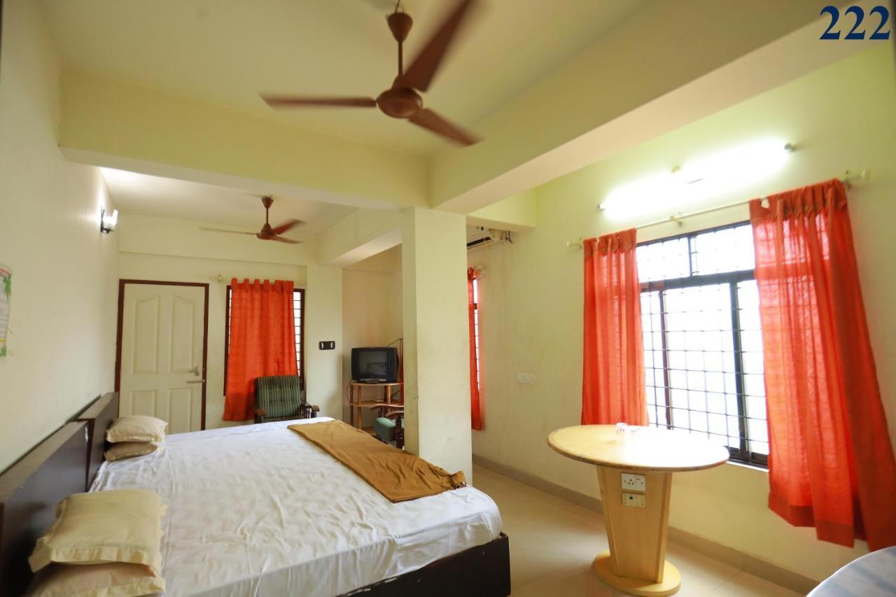 Arackal Tourist Home Tripunithura Exterior photo